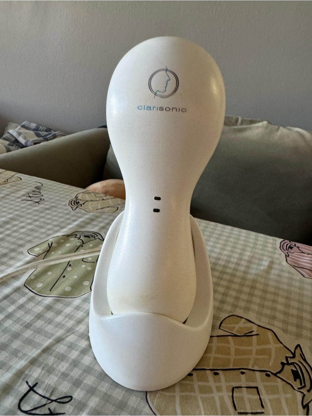 Clarisonic facial cleanser and charger
